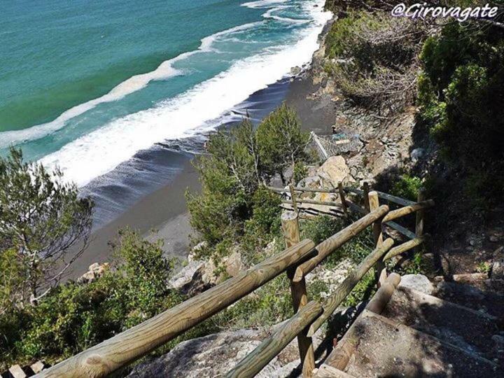 Liguria Home Амеля Екстериор снимка